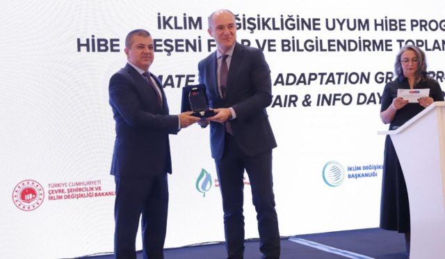 Büyükşehir’in İklim Projesi Ödüllendirildi Büyükşehir’in İklim Projesi Ödüllendirildi