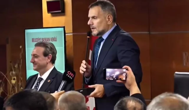 İstanbul Bayrampaşa’da Belediye Başkan Vekilliği AK Partili Akın’a Geçti İstanbul Bayrampaşa’da Belediye Başkan Vekilliği AK Partili Akın’a Geçti