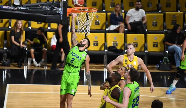 TOFAŞ, 6. Hafta Maçında Deplasmanda Parkeye Çıkıyor TOFAŞ, 6. Hafta Maçında Deplasmanda Parkeye Çıkıyor