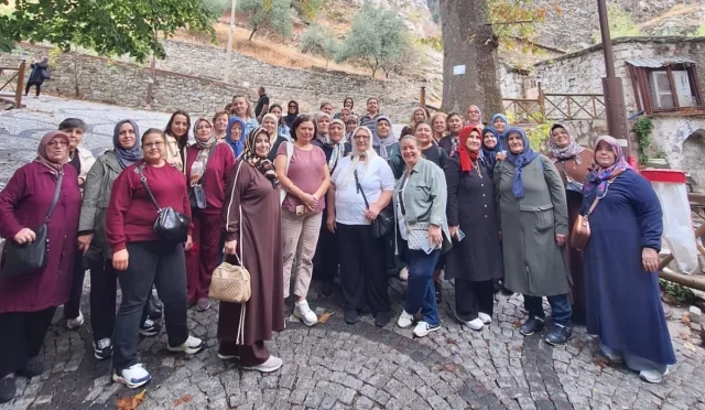Manisa’dan Soma’ya “Kadınlarla Adım Adım” Ziyareti