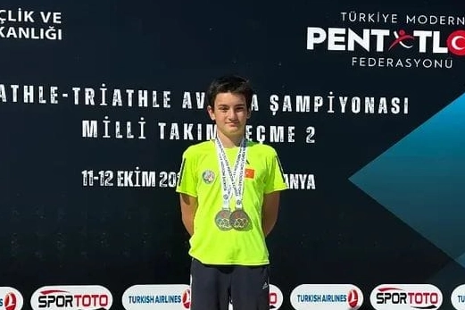 Kerem Batur’dan Çifte Türkiye Şampiyonluğu