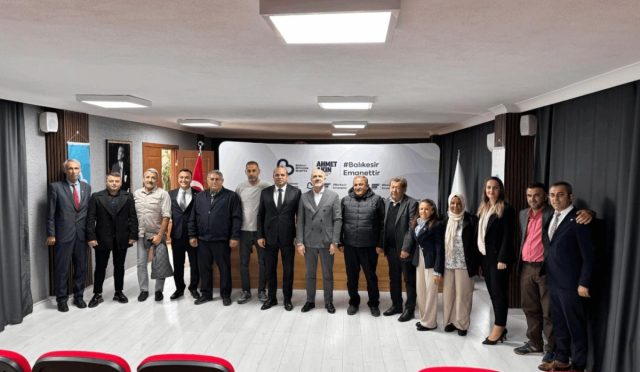 Marmara Adası’nda Muhtarlarla Değerlendirme Toplantısı Marmara Adası’nda Muhtarlarla Değerlendirme Toplantısı