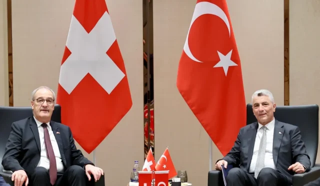 Türkiye ile İsviçre Arasındaki Ekonomik İlişkiler Güçleniyor Türkiye ile İsviçre Arasındaki Ekonomik İlişkiler Güçleniyor