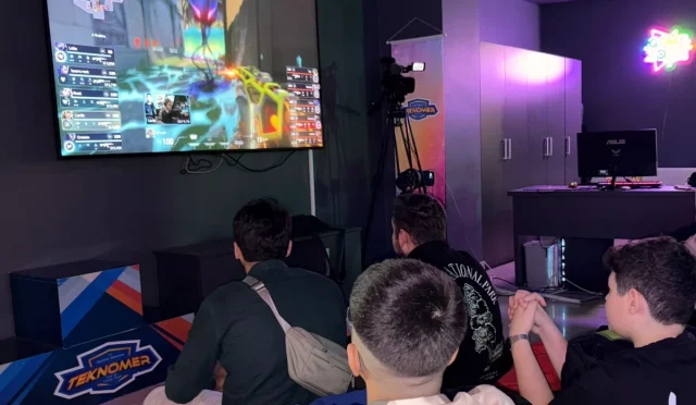 Keçiören’de Espor Finali Heyecanı Yaşandı Keçiören’de Espor Finali Heyecanı Yaşandı