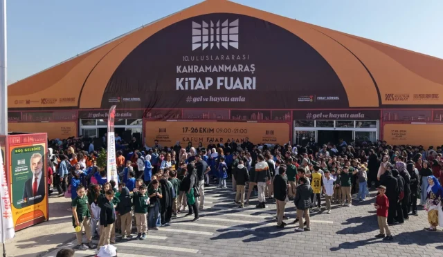 Kahramanmaraş Kitap Fuarı’nda Nuri Pakdil anıldı