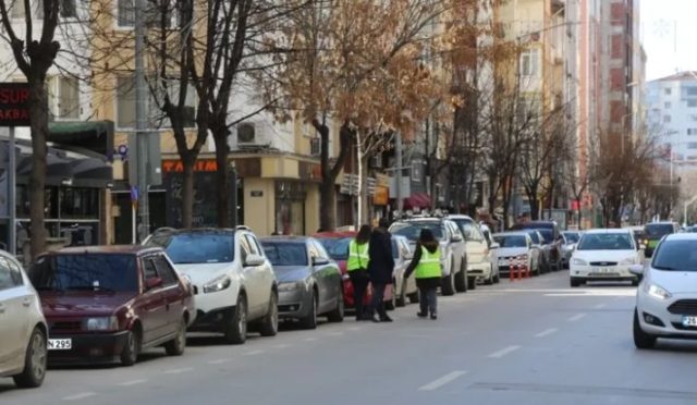 Eskişehir’de Ücretli Park Dönemi Bitiyor Eskişehir’de Ücretli Park Dönemi Bitiyor