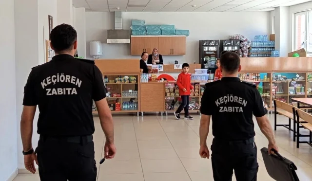 Keçiören’de Okul Kantinlerinde Hijyen ve Güvenlik Denetimi Artırıldı Keçiören’de Okul Kantinlerinde Hijyen ve Güvenlik Denetimi Artırıldı