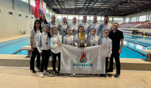 Nevşehir Belediyesi Sutopu Takımı Cumhuriyet Kupası’nı Üçüncü Sırada Tamamladı Nevşehir Belediyesi Sutopu Takımı Cumhuriyet Kupası’nı Üçüncü Sırada Tamamladı
