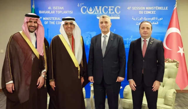 Bakan Bolat, İSEDAK Toplantısında Yoğun Görüşmelerde Bulundu