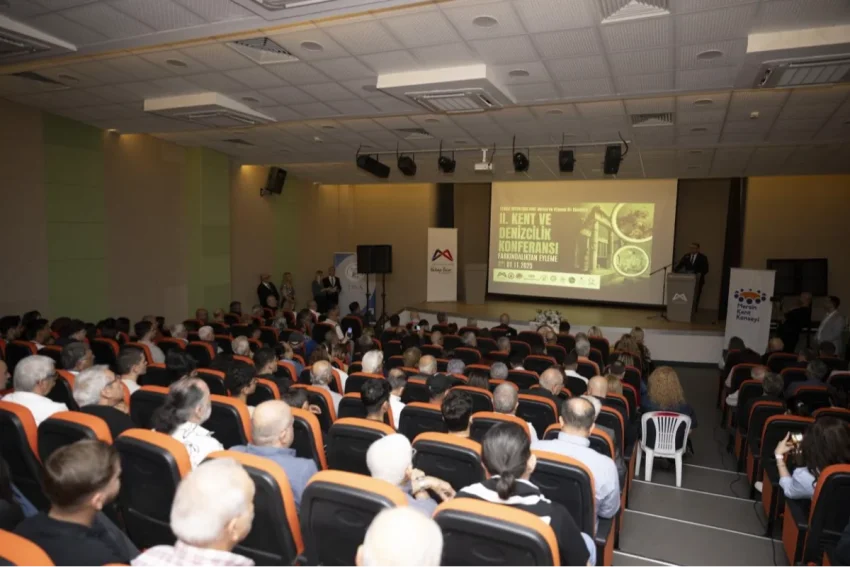 Mersin Kent ve Denizcilik Konferansı’nda Kent Vizyonu Tartışıldı