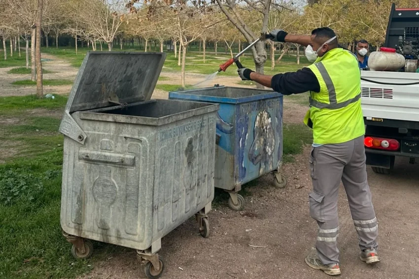 İzmir Büyükşehir’den Karasineklerle Mücadelede Düzenli İlaçlama