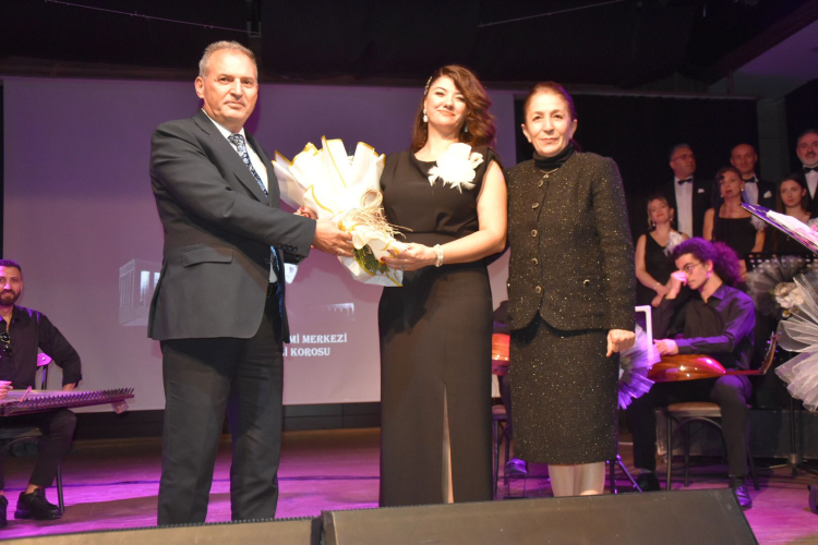 Manisa’da Yunusemre HEM’den Atatürk’ü Anma Konseri Manisa’da Yunusemre HEM’den Atatürk’ü Anma Konseri